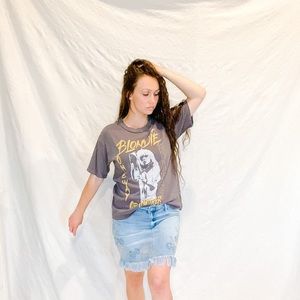 SOLD Daydreamer Blondie gray and gold band tee
Size S, fits like a M.